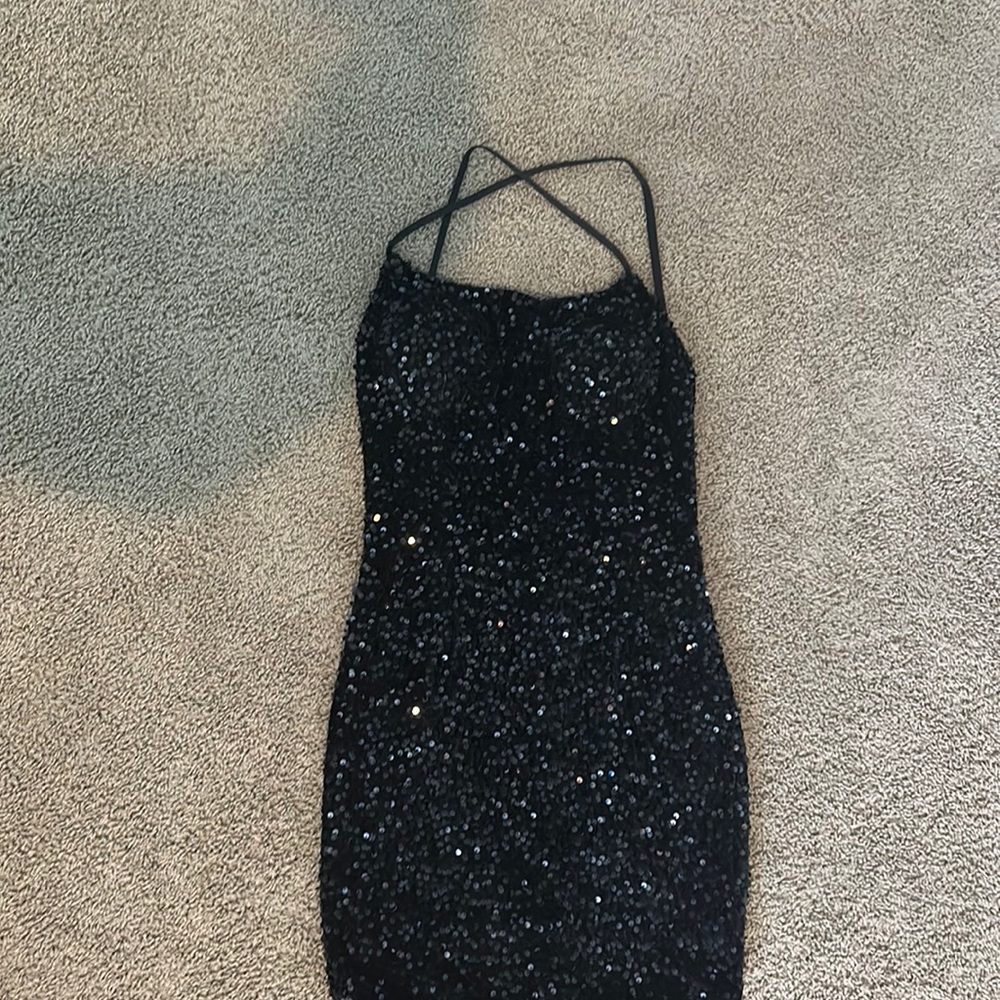 Black homecoming or any occasion sparkly dress size 6